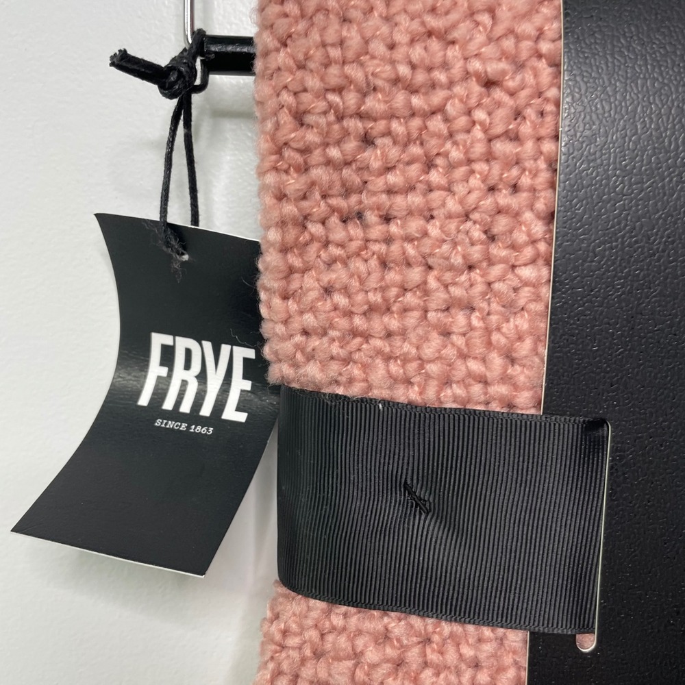 Frye Oversized Boucle Throw Fringe Rose Pink 50x70 Blanket TH5923MR-9101 NEW - Picture 3 of 7